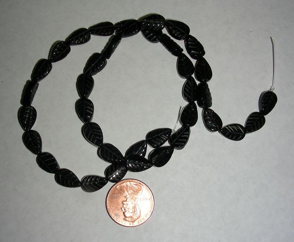 Leaf Gemstone strand - Black Onyx