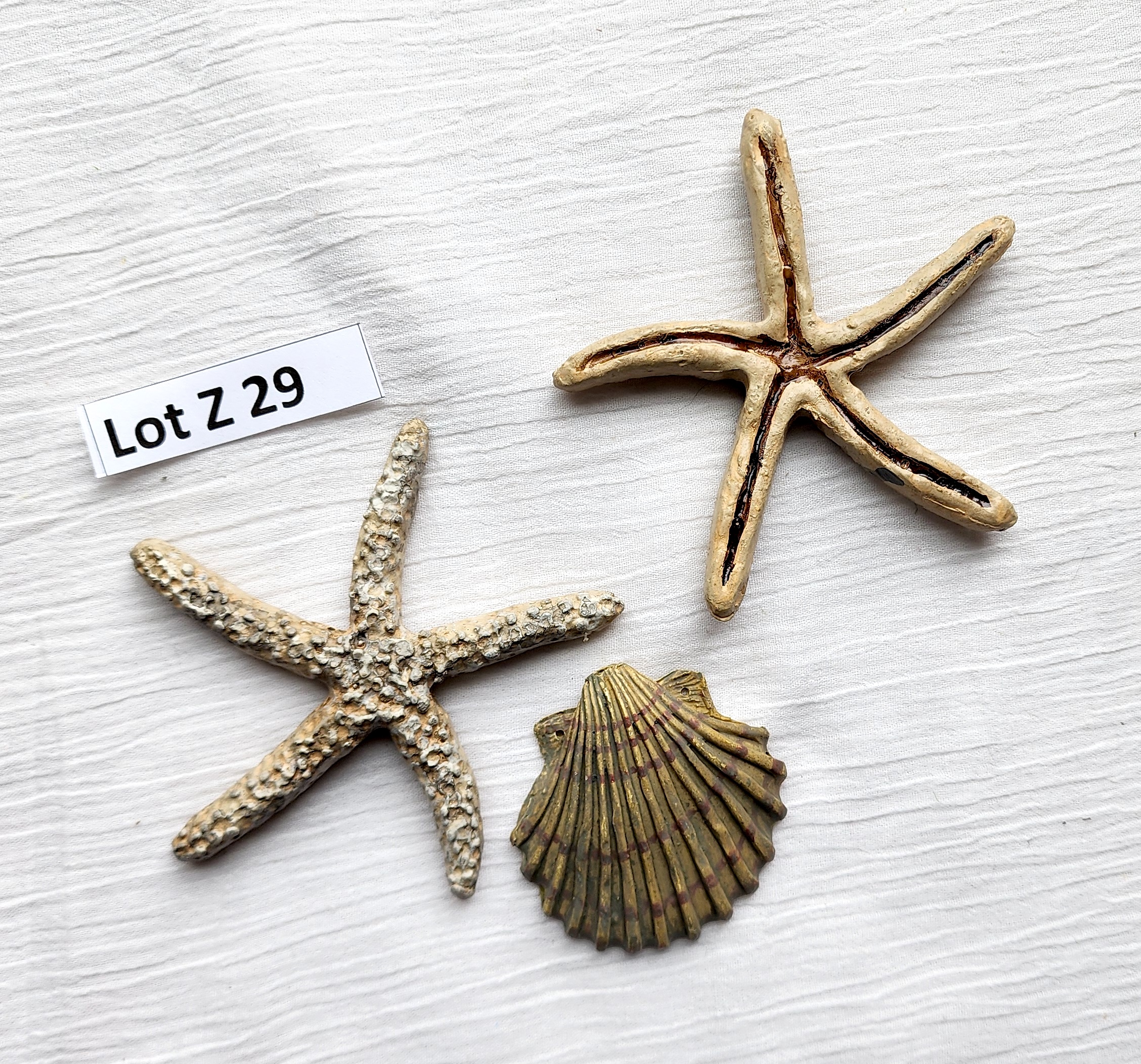 Faux Star Fish and shell set - Lot Z